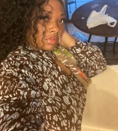Barbara McNair, 45 years old, Avondale, USA